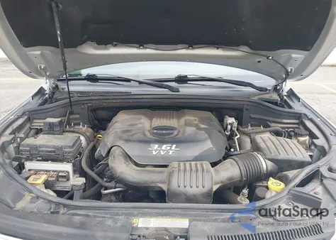 2013 Jeep Grand Cherokee Laredo из США, поврежденный, VIN 1C4RJFAG2DC581136